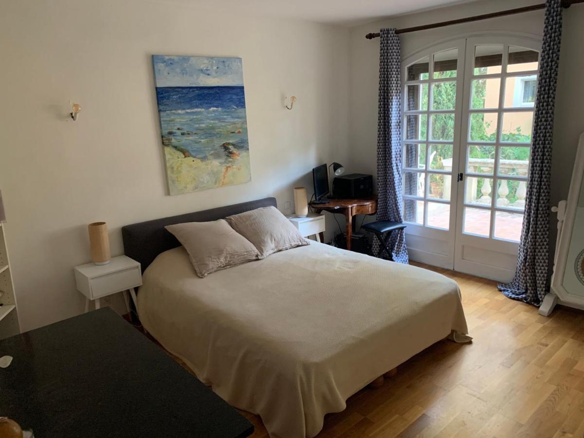 Magnifique Demeure Familiale Villa Castries Buitenkant foto