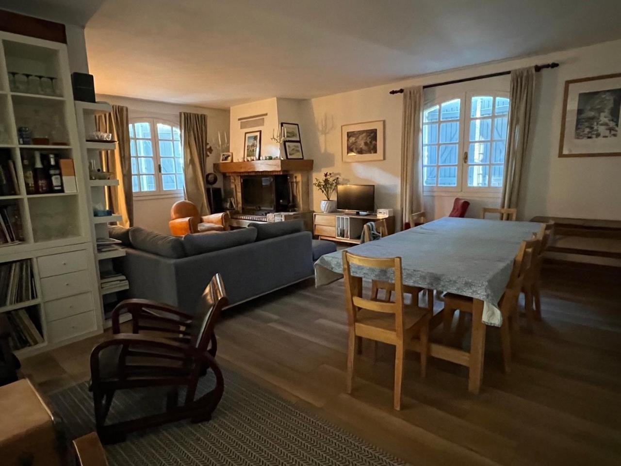 Magnifique Demeure Familiale Villa Castries Buitenkant foto
